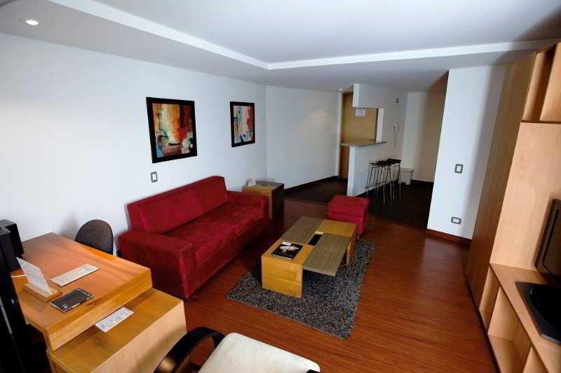 Travelers Obelisco Apartamentos Bogota Exterior photo