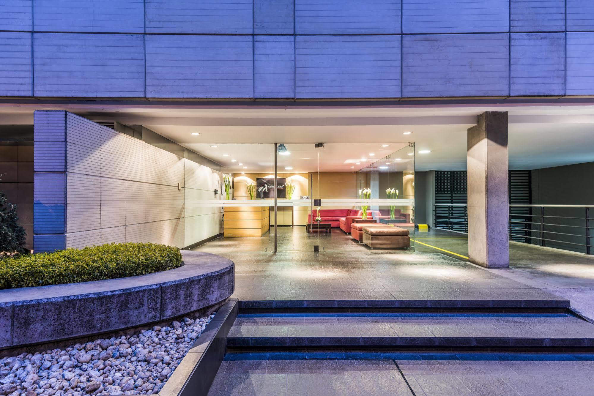 Travelers Obelisco Apartamentos Bogota Exterior photo